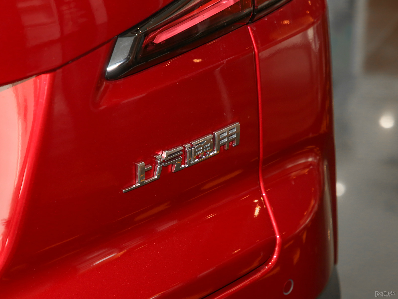 凱迪拉克XT4 2021款 28T 四驅(qū)領(lǐng)先型 外觀設(shè)計解析